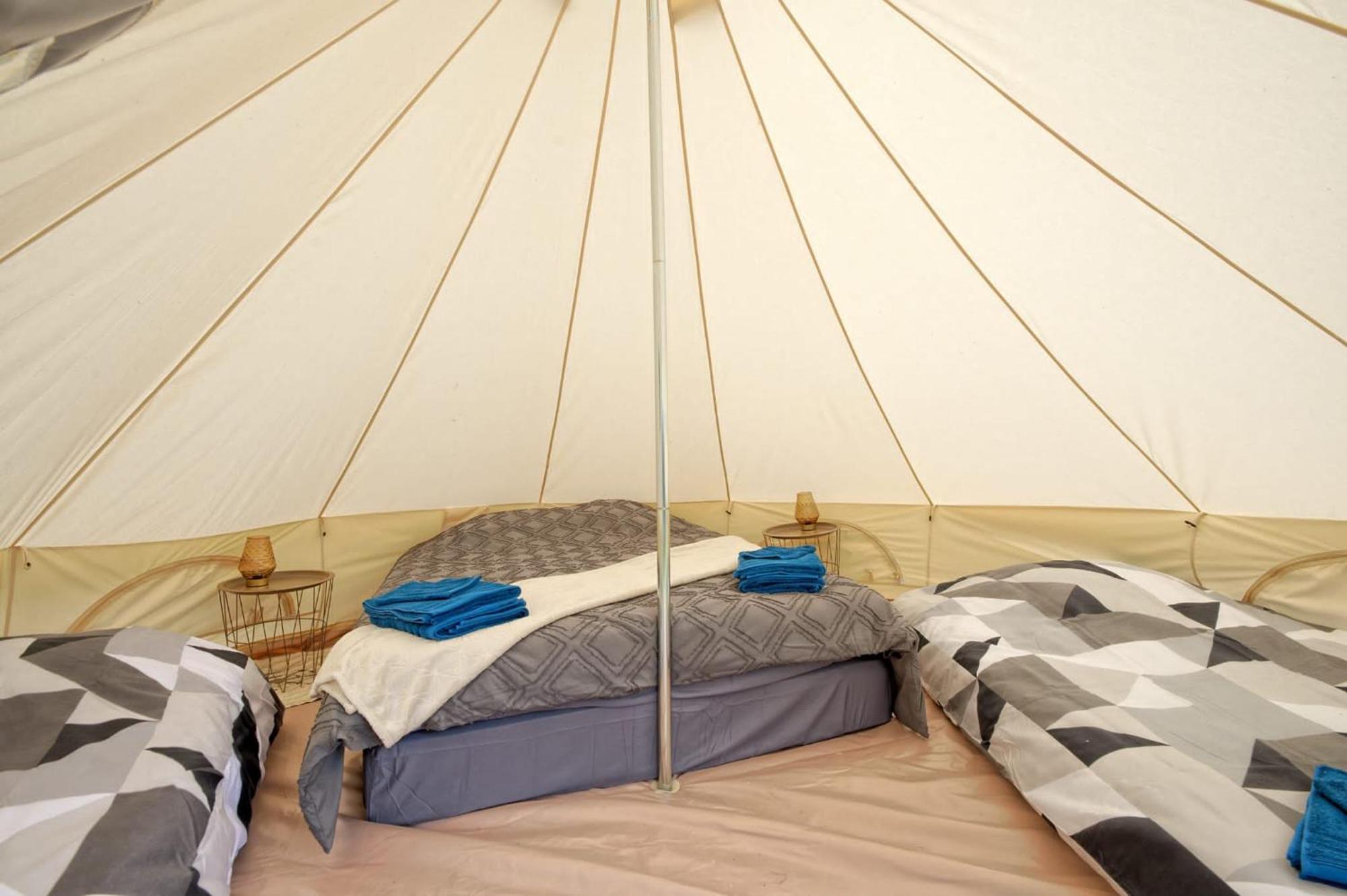 Tipi Experience L'Echappee Belle Hotel Saint-Maudez Eksteriør billede