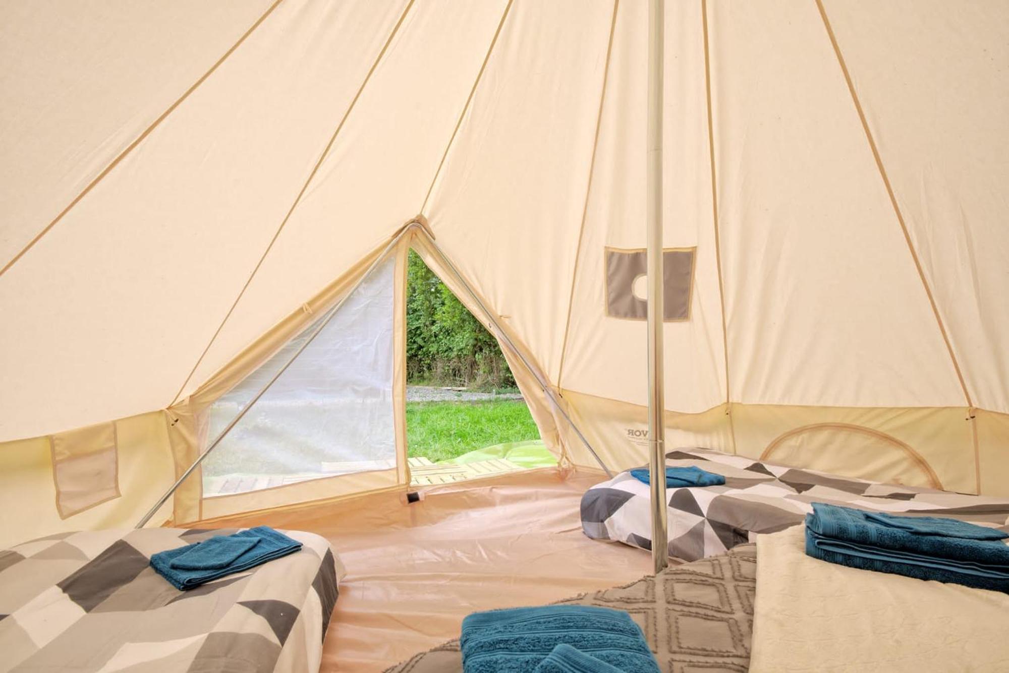 Tipi Experience L'Echappee Belle Hotel Saint-Maudez Eksteriør billede